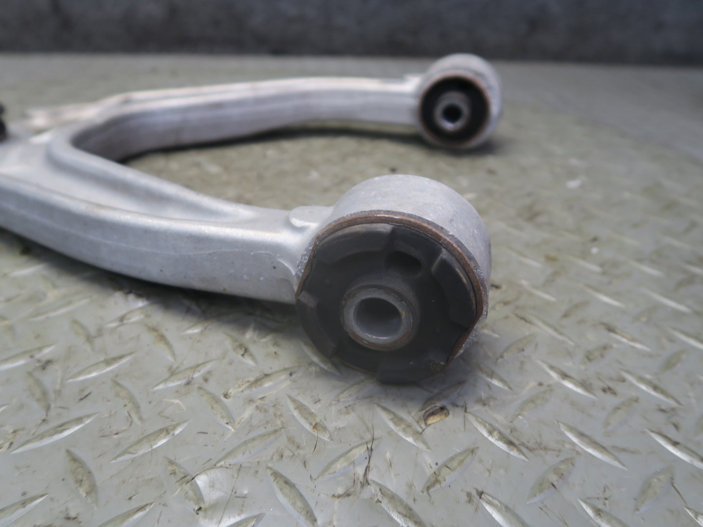 2017-2021 Maserati Quattroporte M156 Front Left Upper & Lower Control Arm Set