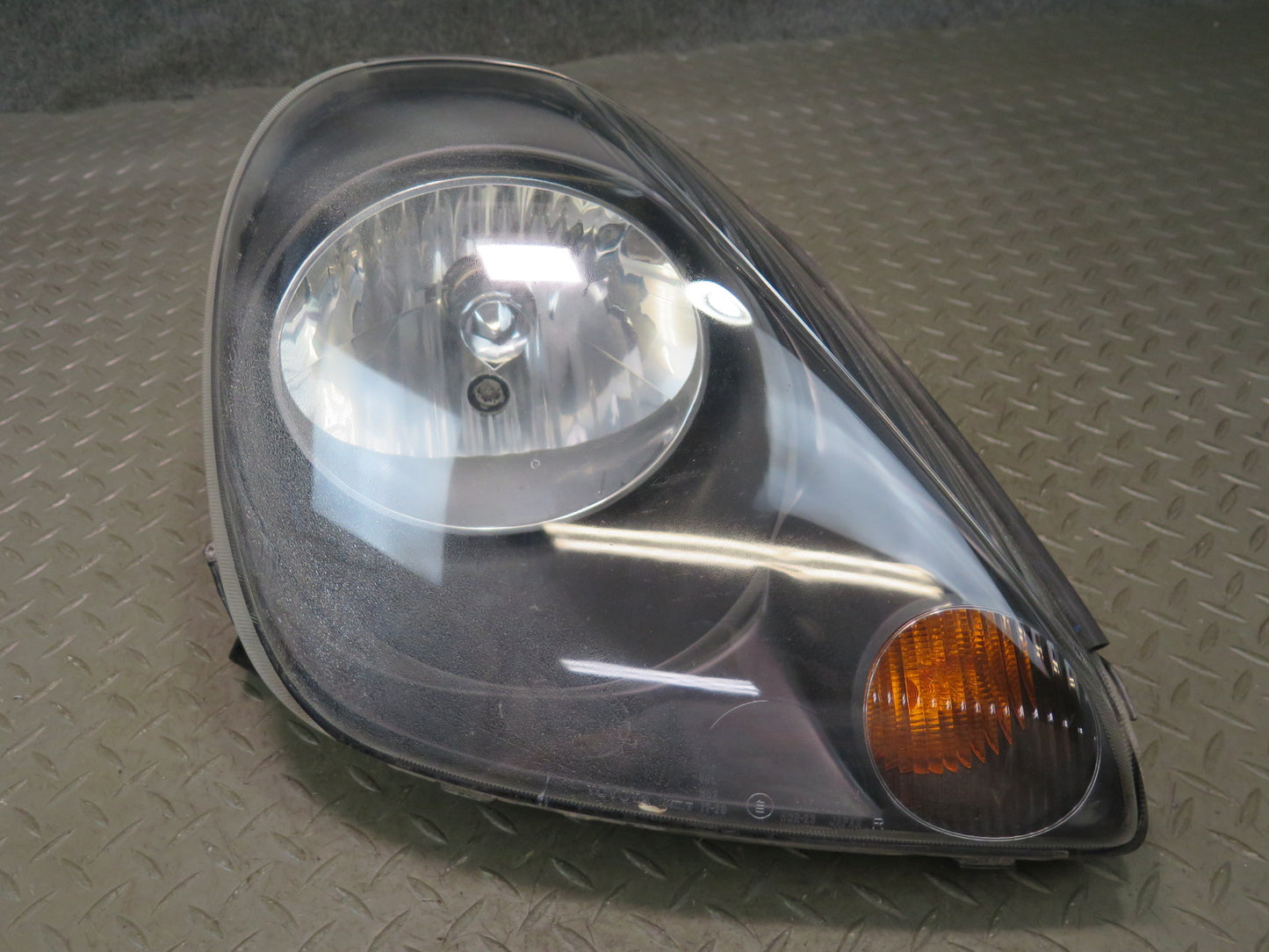 00-02 Toyota MR2 Spyder ZZW30L Front Right Halogen Headlight Lamp OEM
