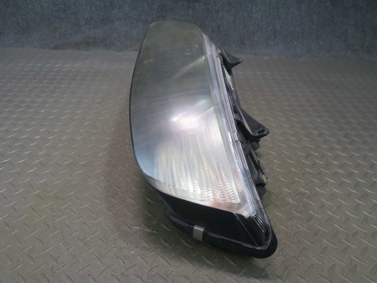 00-02 BMW E36/7 Z3 Front Left Driver Side Halogen Headlight Lamp 8386047 OEM