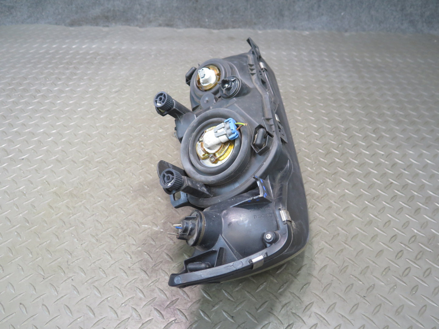 00-02 BMW E36/7 Z3 Front Left Driver Side Halogen Headlight Lamp 8386047 OEM