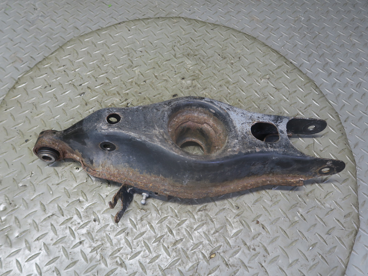 2017-2021 Maserati Quattroporte M156 Rear Right Upper & Lower Control Arm Set