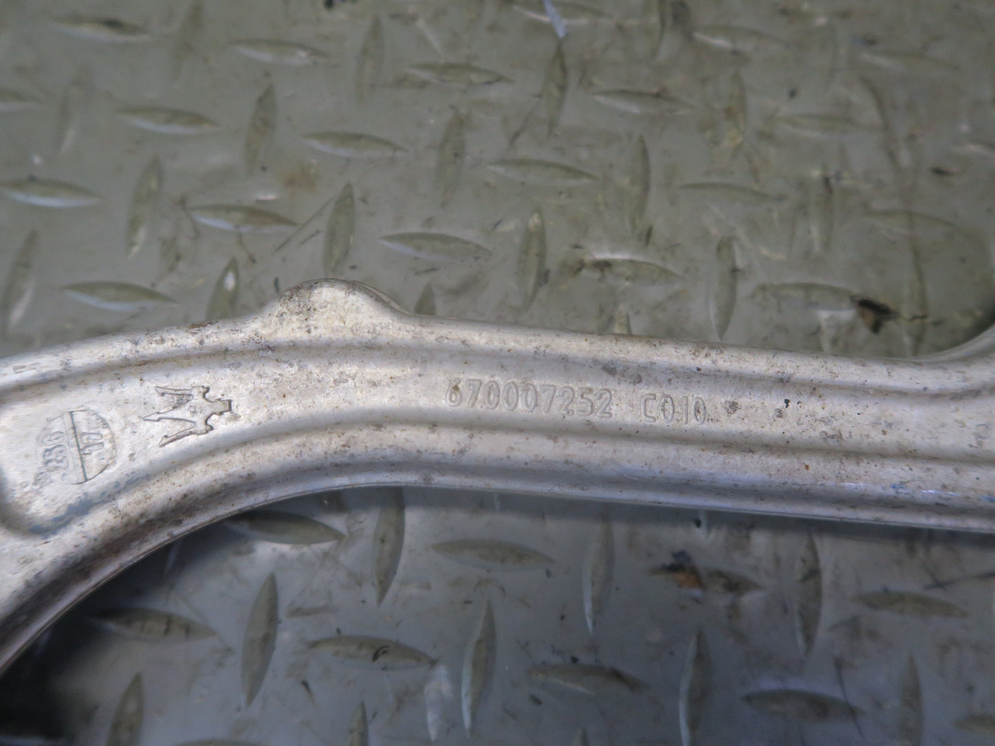 2017-2021 Maserati Quattroporte M156 Rear Right Upper & Lower Control Arm Set