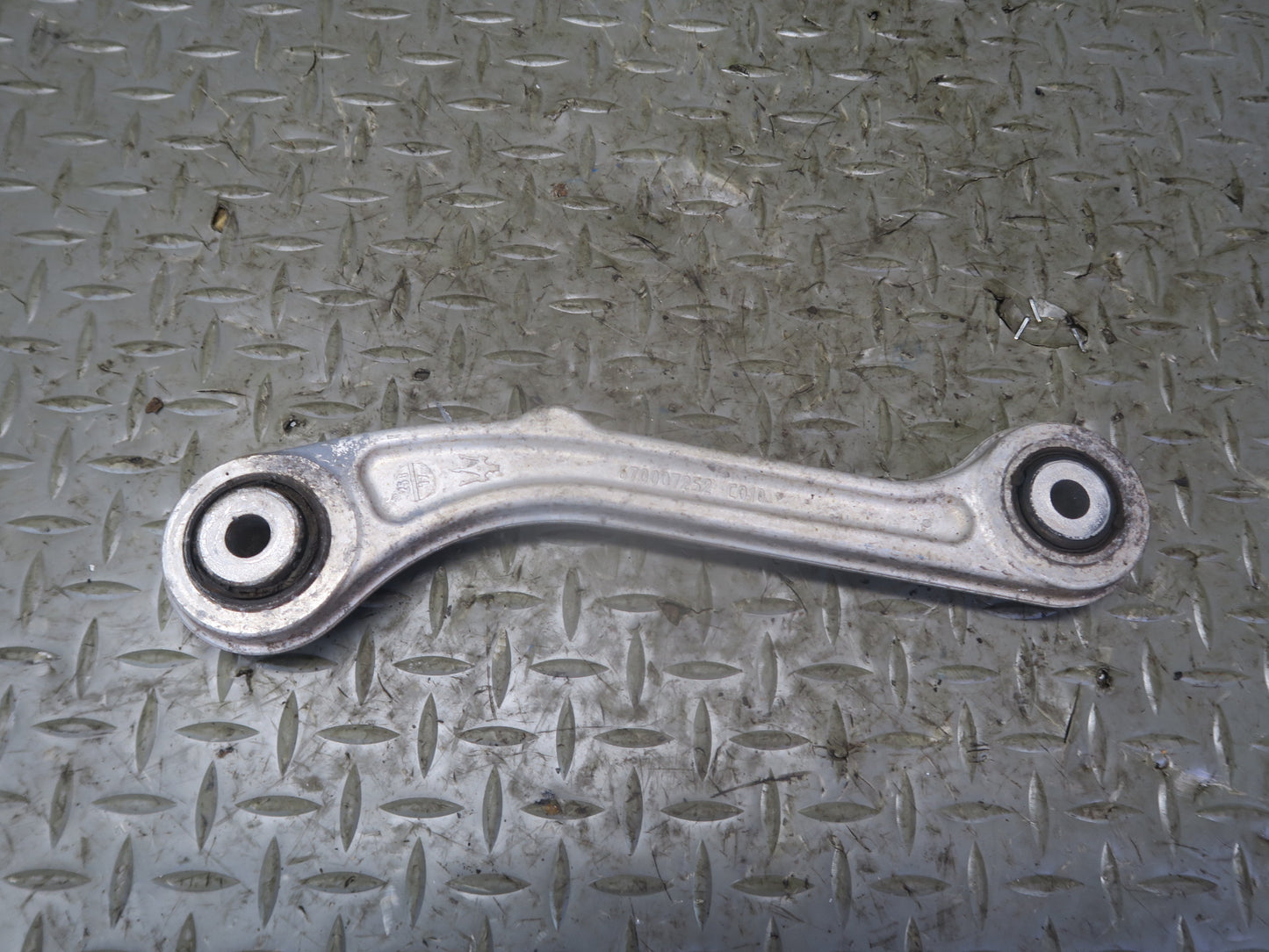 2017-2021 Maserati Quattroporte M156 Rear Right Upper & Lower Control Arm Set