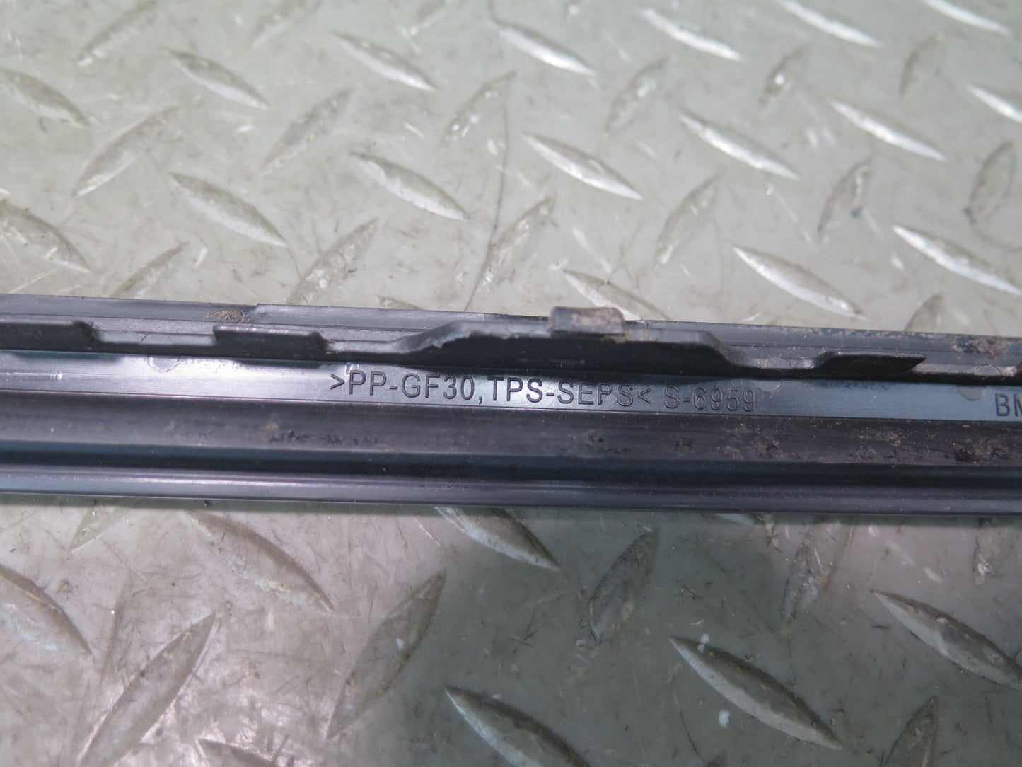 2014-2018 BMW F15 X5 Front Windshield A Pillar Exterior Trim Drip Molding Set