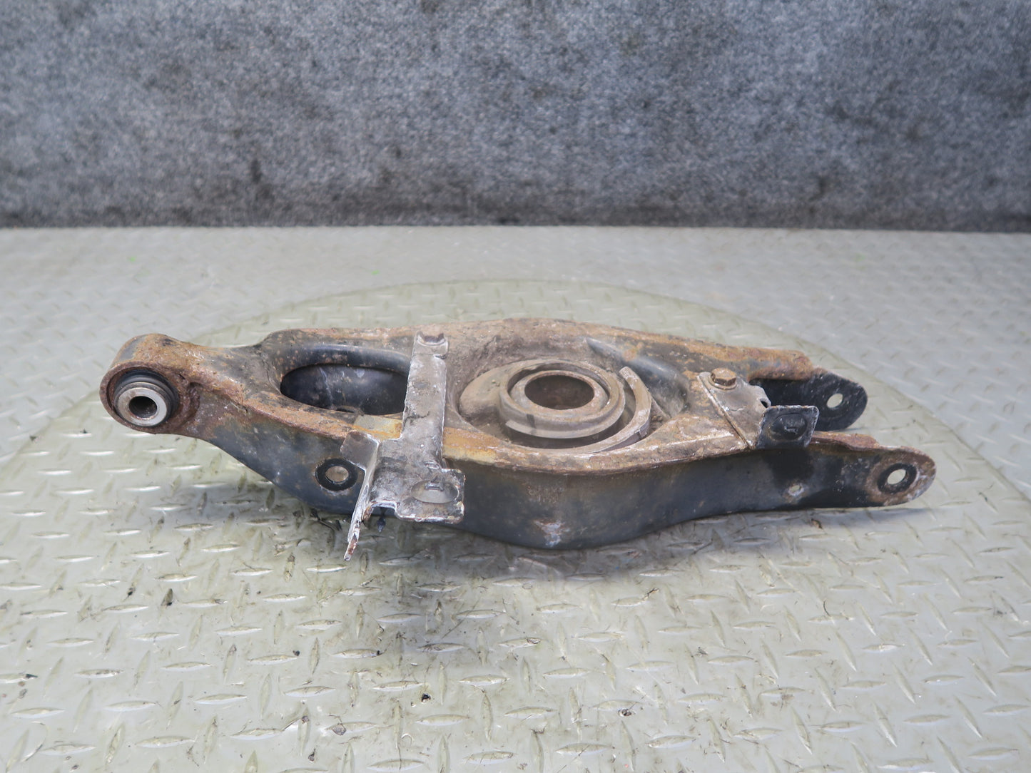 2017-2021 Maserati Quattroporte M156 Rear Left Upper & Lower Control Arm Set