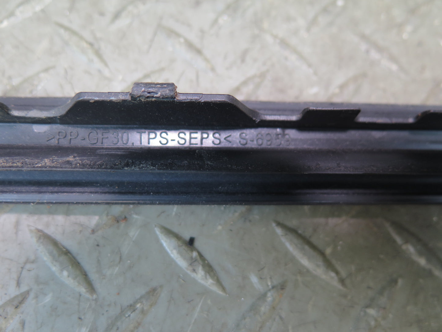 2014-2018 BMW F15 X5 Front Windshield A Pillar Exterior Trim Drip Molding Set