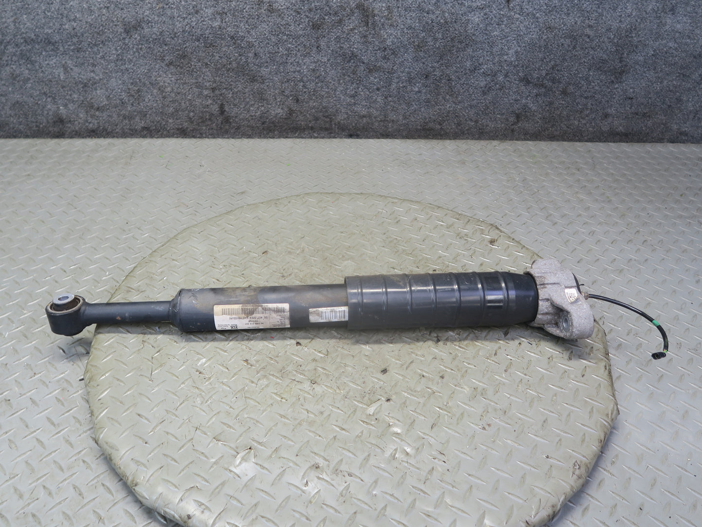 14-21 Maserati Quattroporte SQ4 M156 Rear Left & Right Shock Strut Absorber Set