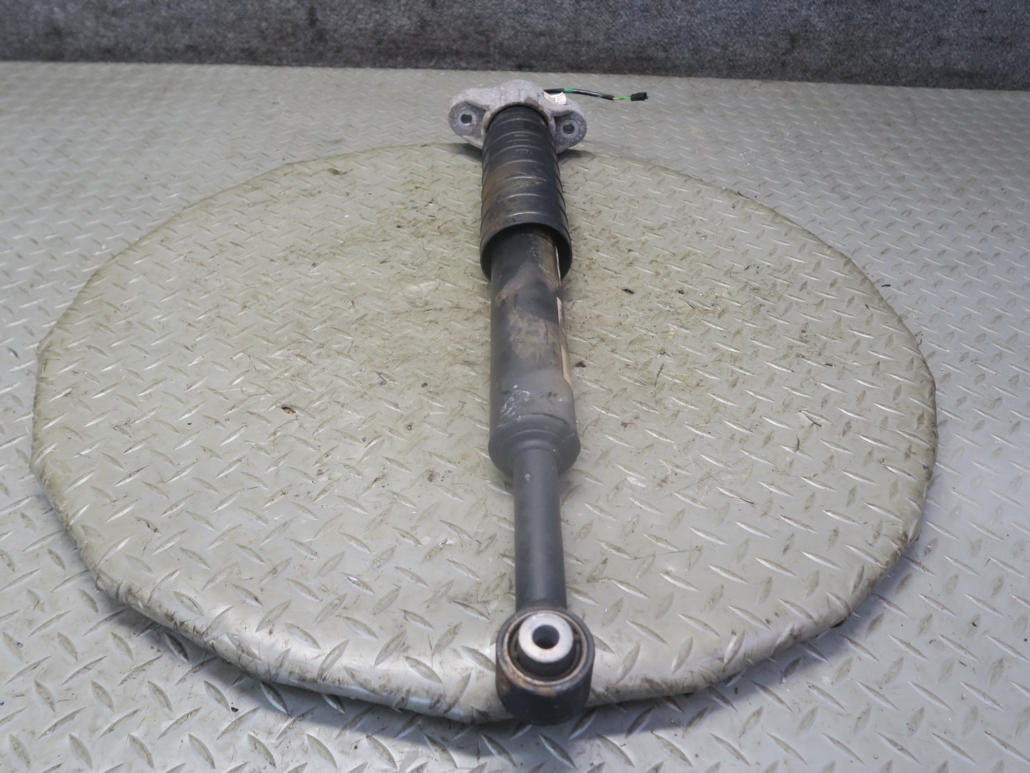 14-21 Maserati Quattroporte SQ4 M156 Rear Left & Right Shock Strut Absorber Set