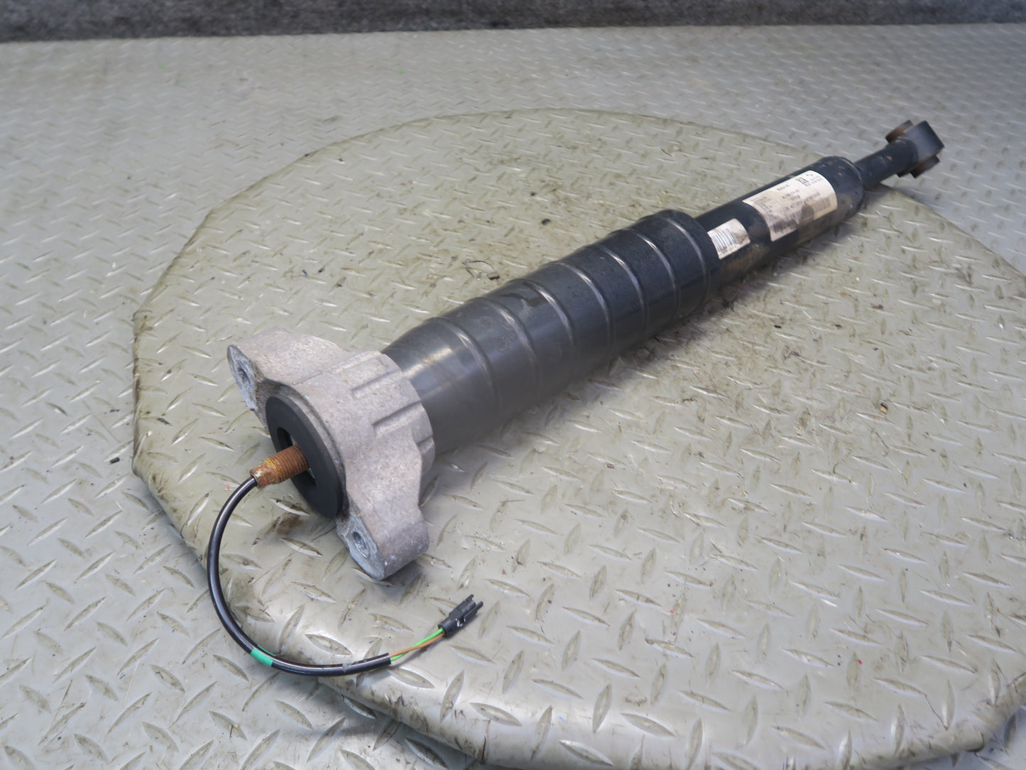 14-21 Maserati Quattroporte SQ4 M156 Rear Left & Right Shock Strut Absorber Set