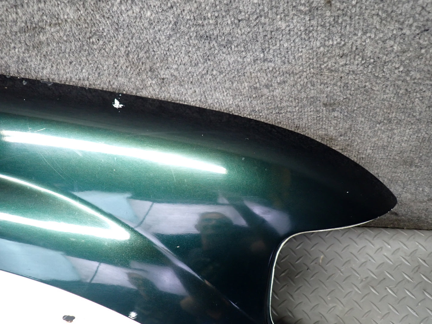 1996-1997 Lexus FZJ80L LX450 Front Right Fender Shell Cover Panel Green