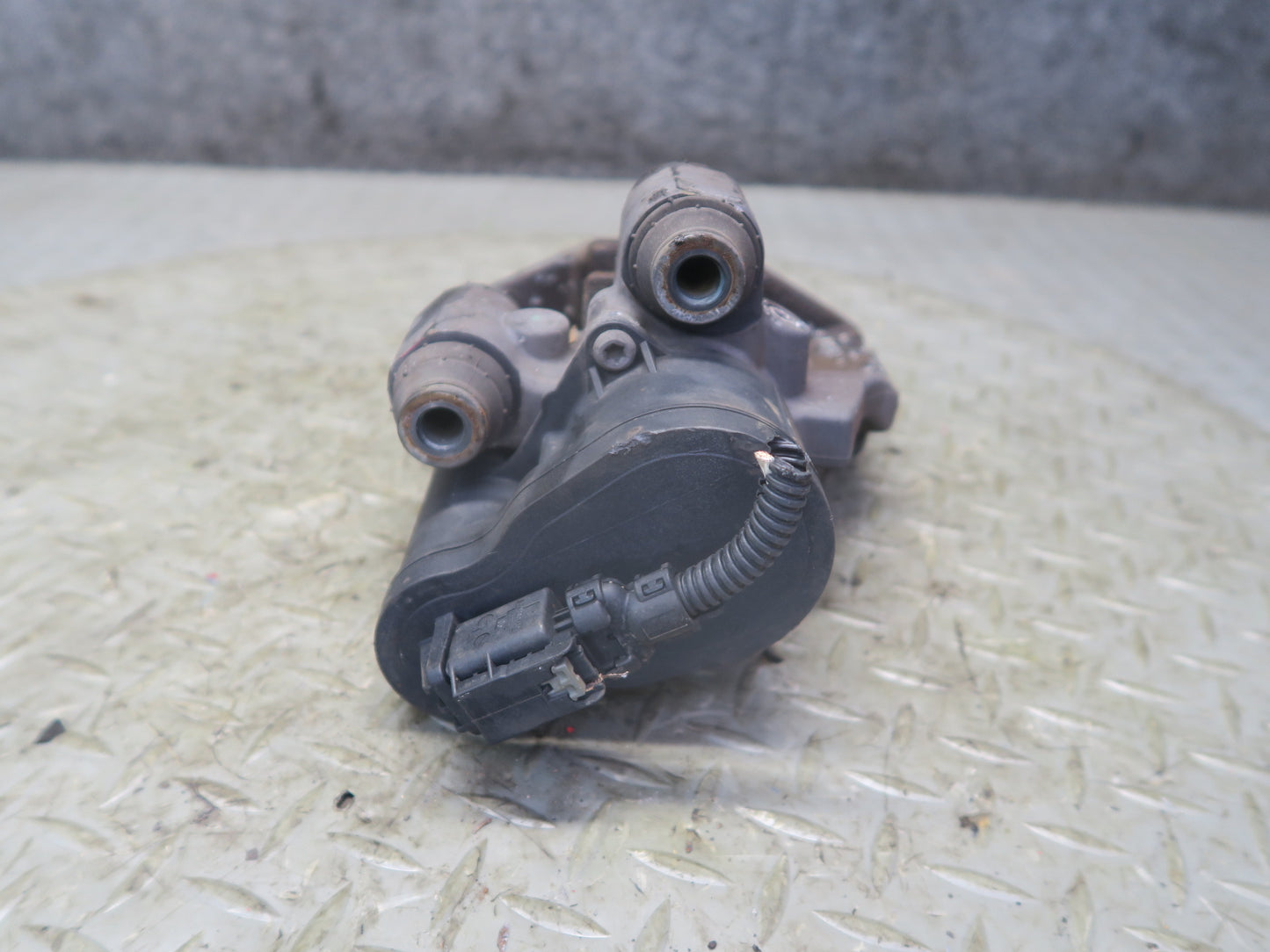 14-21 Maserati Quattroporte SQ4 M156 Rear Left & Right Parking Brake Caliper Set
