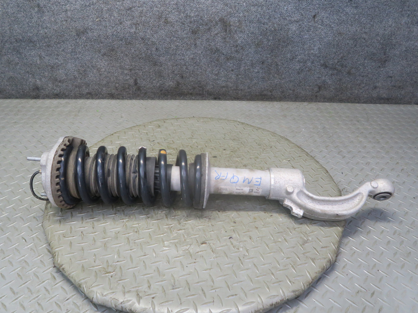 14-21 Maserati Quattroporte SQ4 M156 Front Left & Right Shock Strut Absorber Set