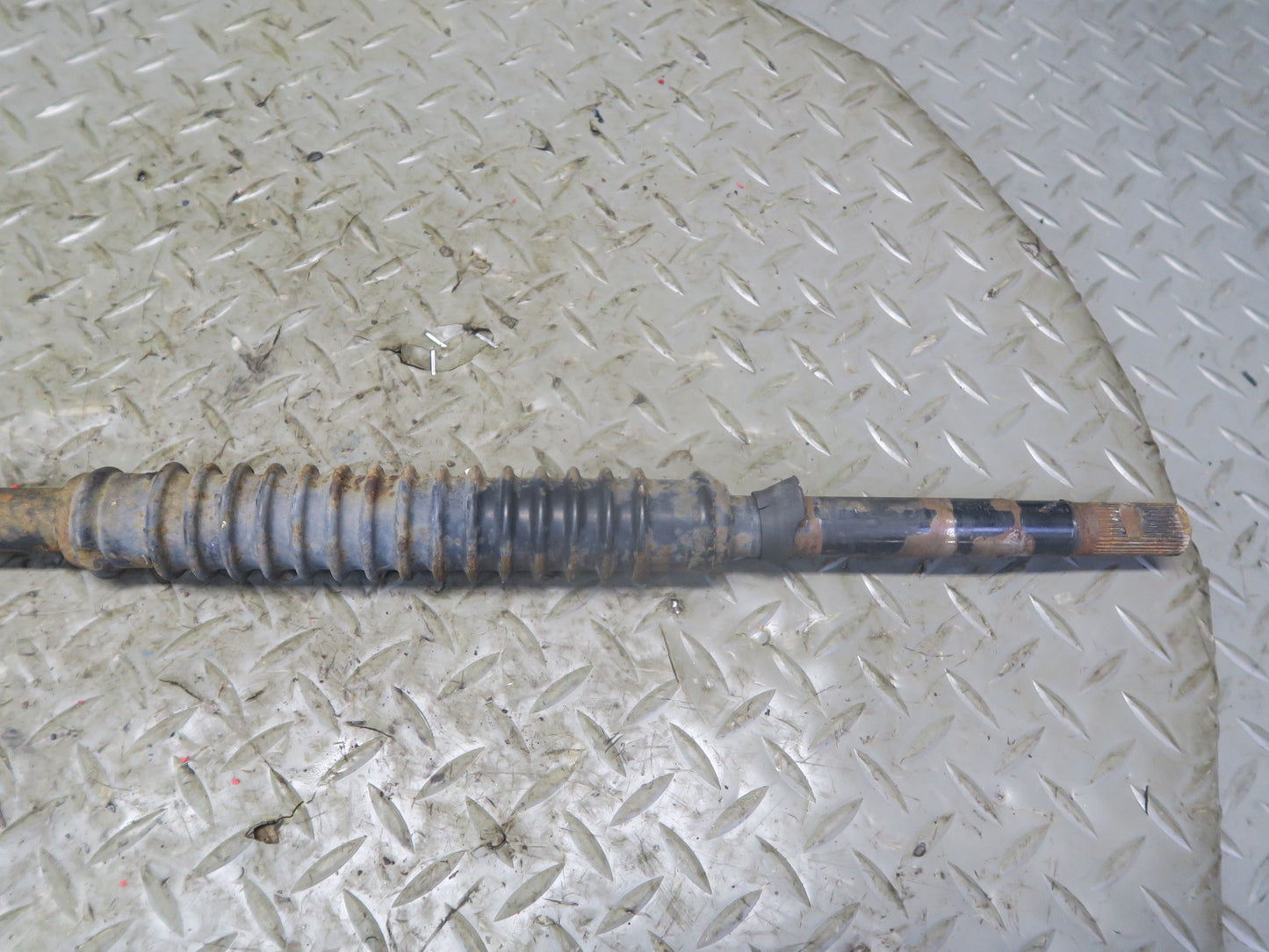 1996-1997 Lexus FZJ80L LX450 Steering Column Lower U Joint Linkage Shaft
