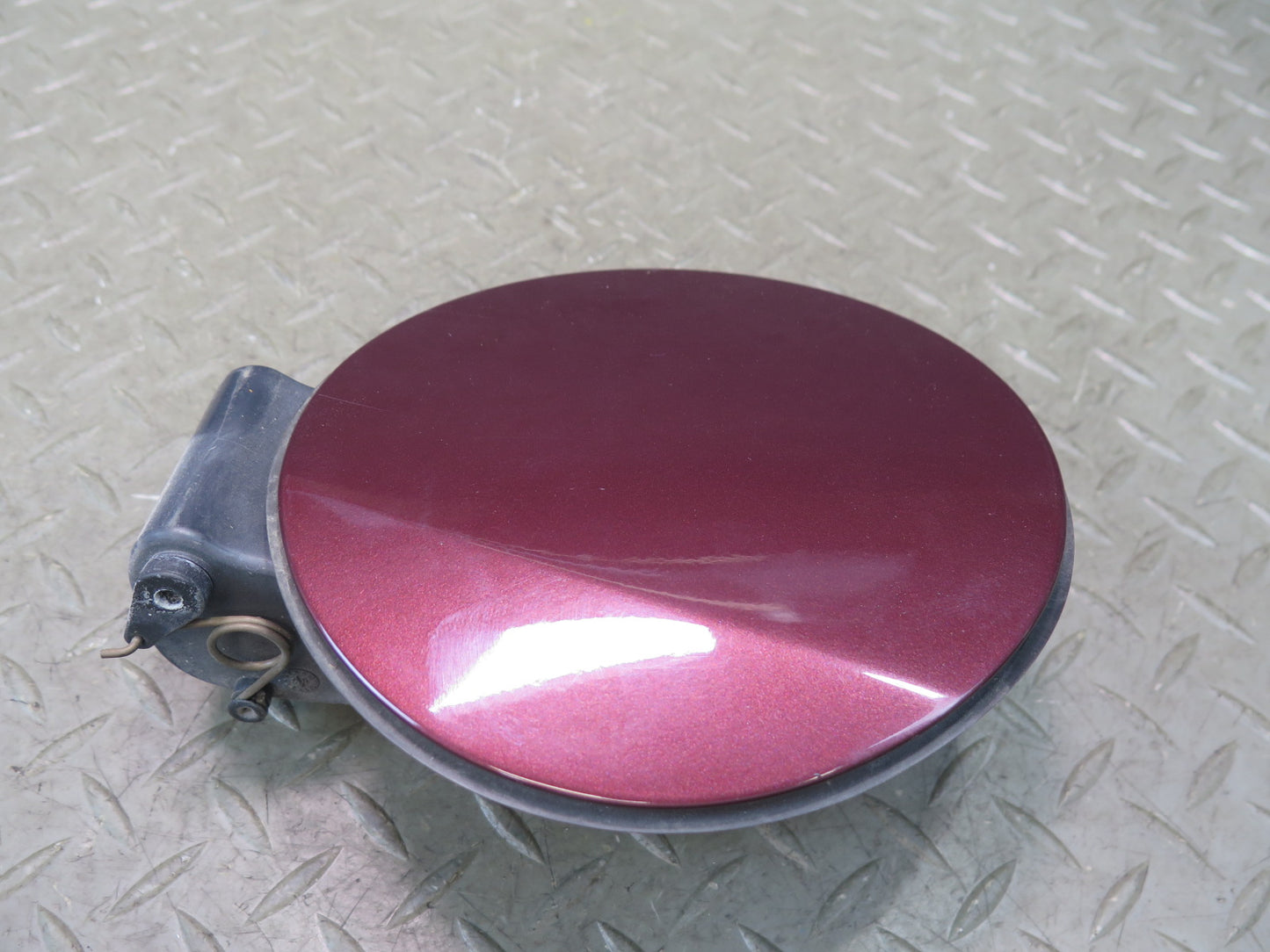 03-08 BMW E85 Z4 Fuel Tank Filler Door Lid Cover w Housing Merlot RED OEM