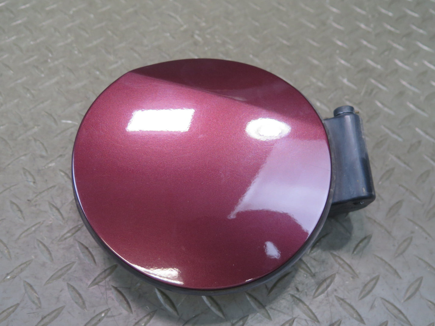 03-08 BMW E85 Z4 Fuel Tank Filler Door Lid Cover w Housing Merlot RED OEM