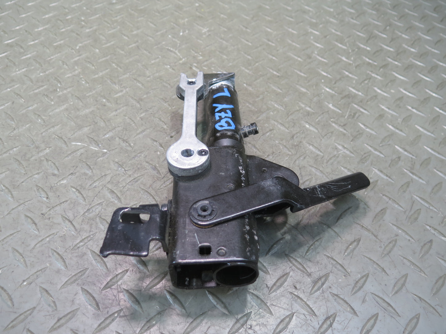 03-08 BMW Z4 E85 Right Convertible TOP Hydraulic Cylinder Hinge 78K OEM