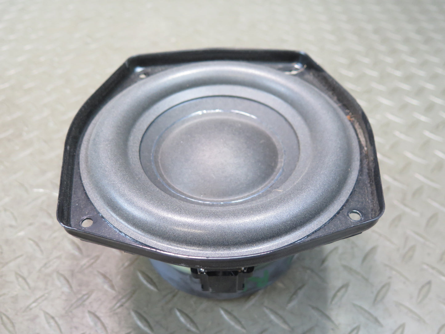 03-08 BMW E85 Z4 Set of 2 Rear TOP Hi-fi Subwoofer Speaker 6915841 OEM