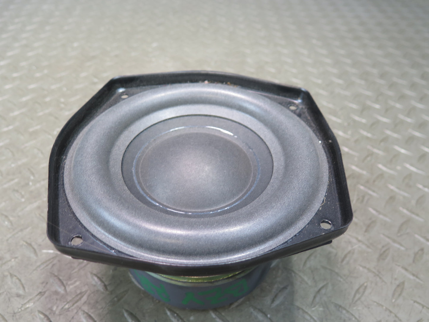 03-08 BMW E85 Z4 Set of 2 Rear TOP Hi-fi Subwoofer Speaker 6915841 OEM