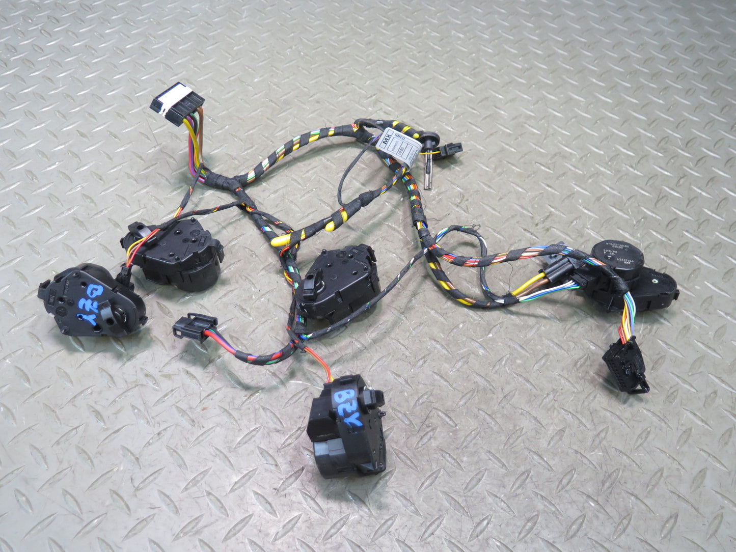 03-08 BMW E86 E85 Z4 A/C Heater Flap Door Actuator Motor w Wiring Set OEM