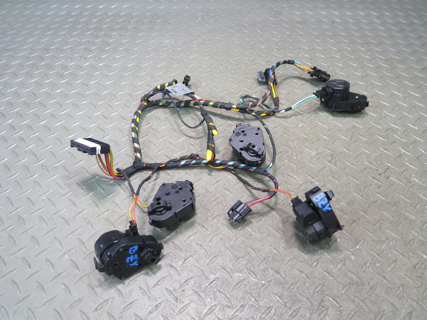 03-08 BMW E86 E85 Z4 A/C Heater Flap Door Actuator Motor w Wiring Set OEM