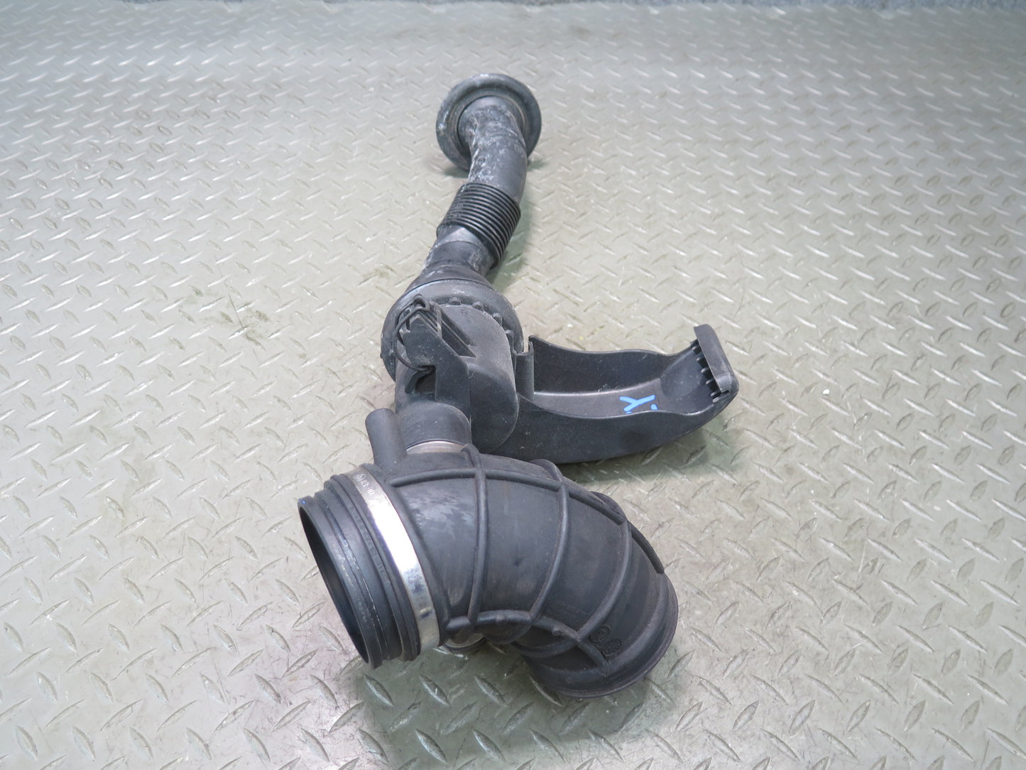 03-05 BMW E85 Z4 M54 3.0L Air Intake Acoustic Resonator Hose Tube Pipe OEM