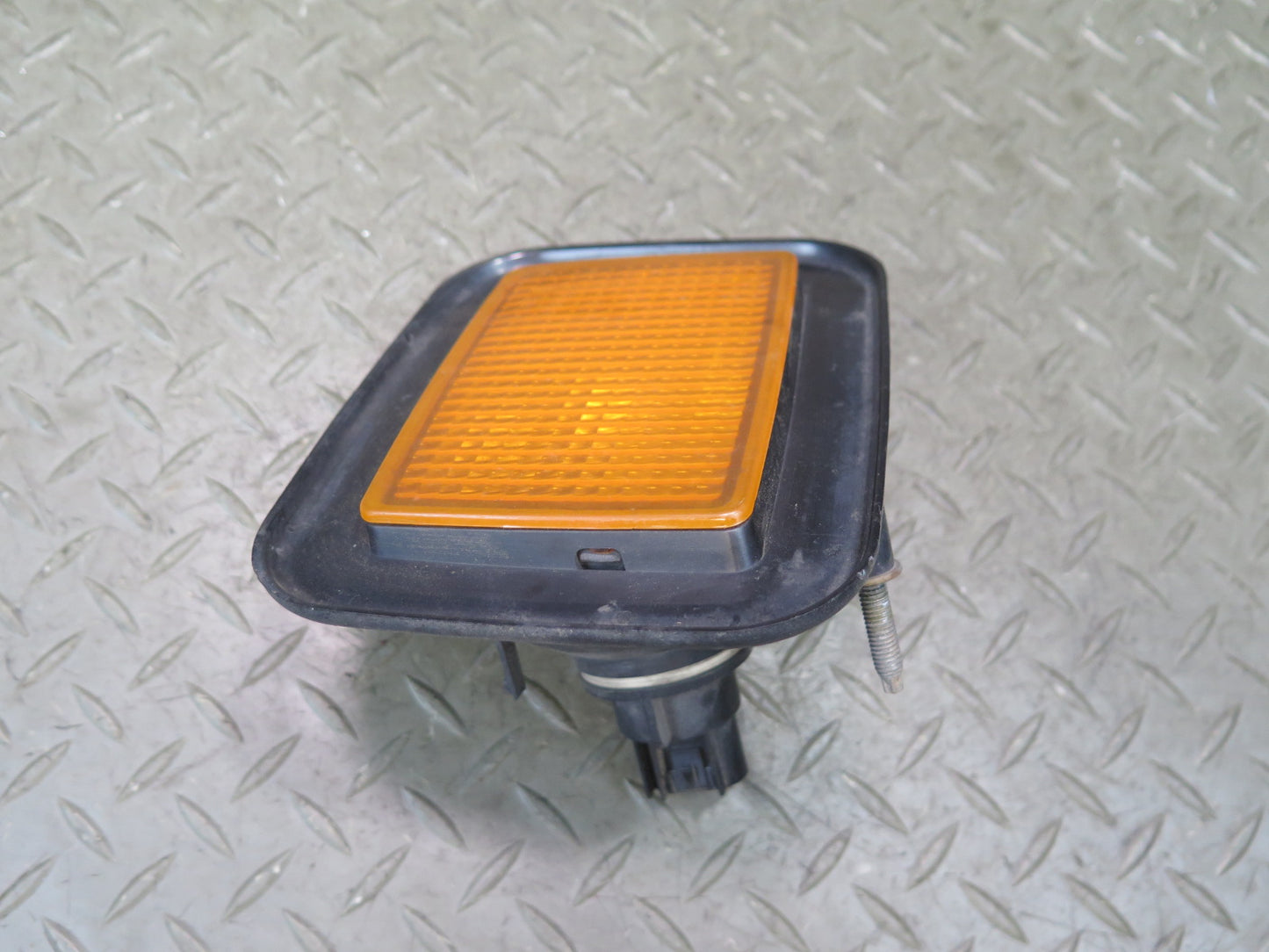 2003-2009 Hummer H2 Front Left Turn Signal Parking Light Lamp