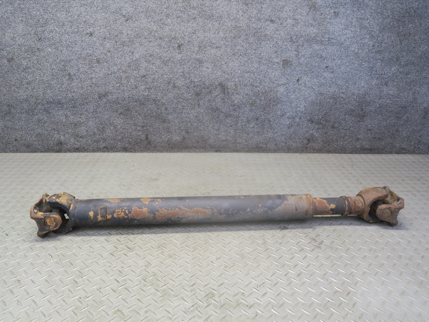1996-1997 Lexus FZJ80L LX450 AWD Rear Driveshaft Drive Shaft