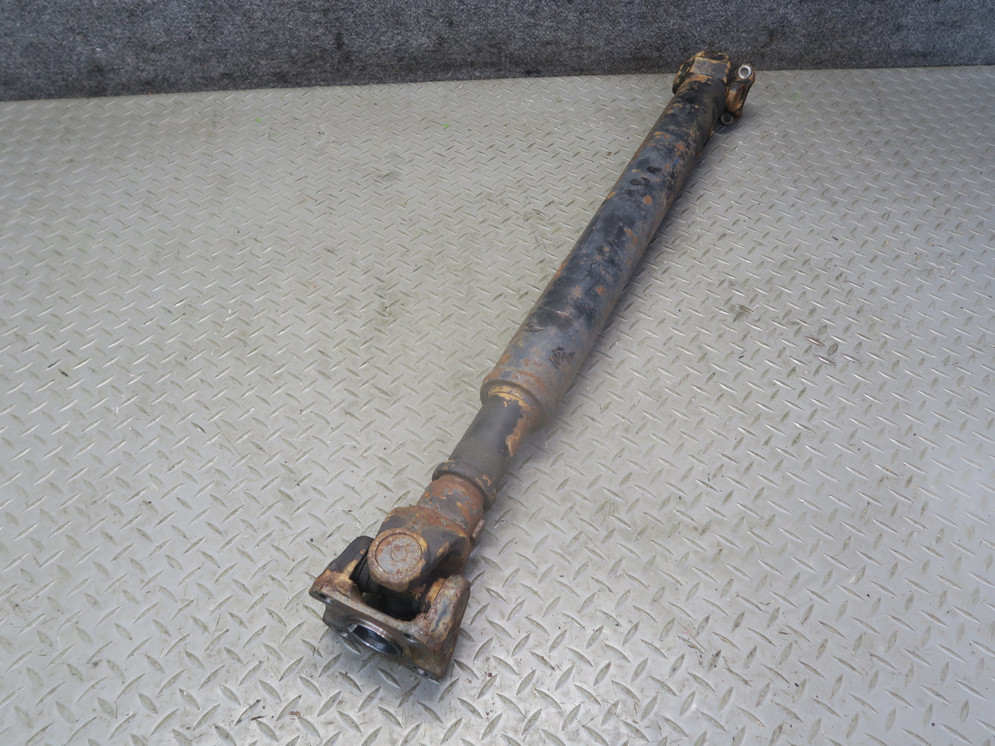 1996-1997 Lexus FZJ80L LX450 AWD Rear Driveshaft Drive Shaft