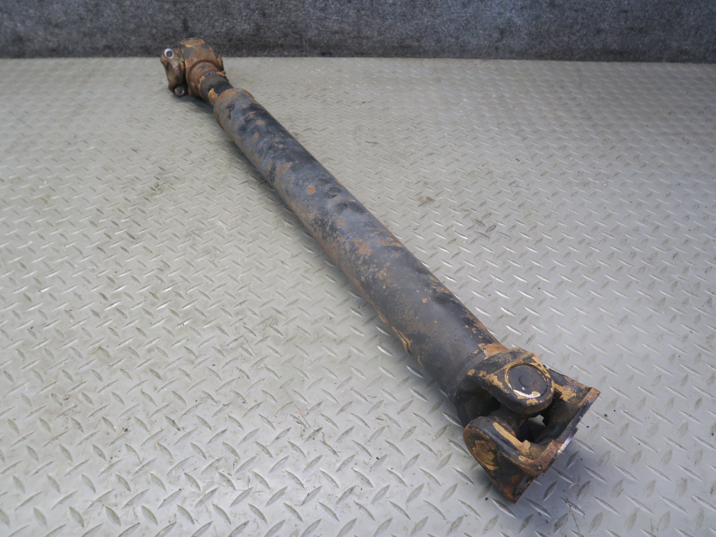 1996-1997 Lexus FZJ80L LX450 AWD Rear Driveshaft Drive Shaft