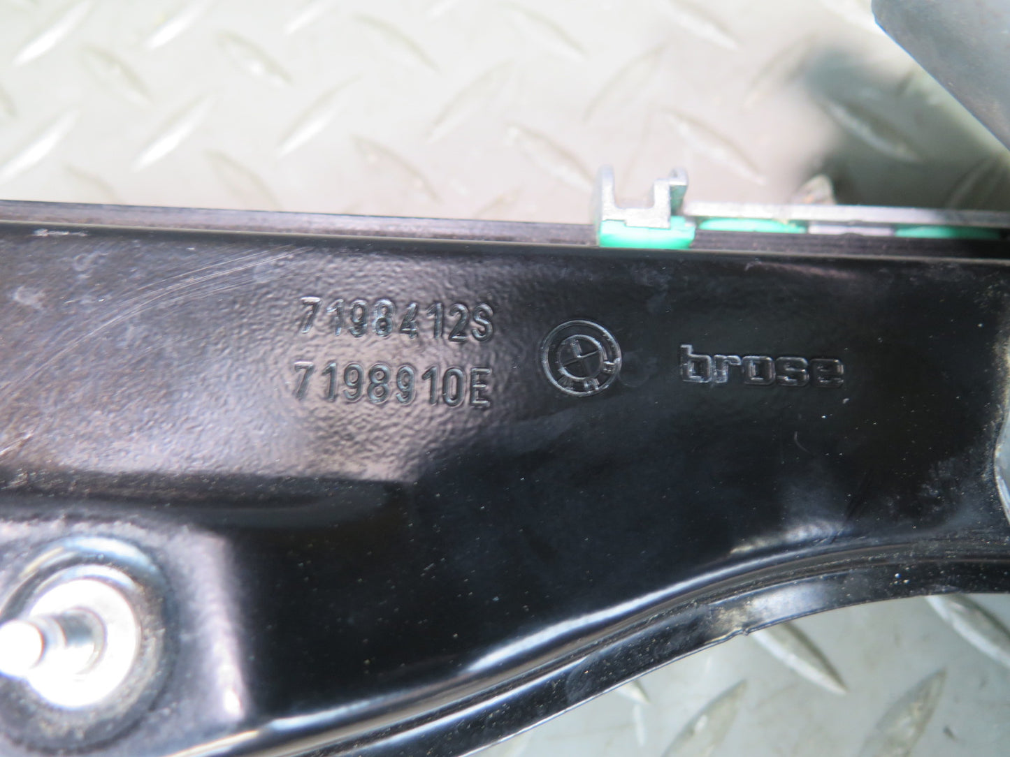 03-08 BMW E86 E85 Z4 Right Passenger Door Window Regulator w Motor OEM