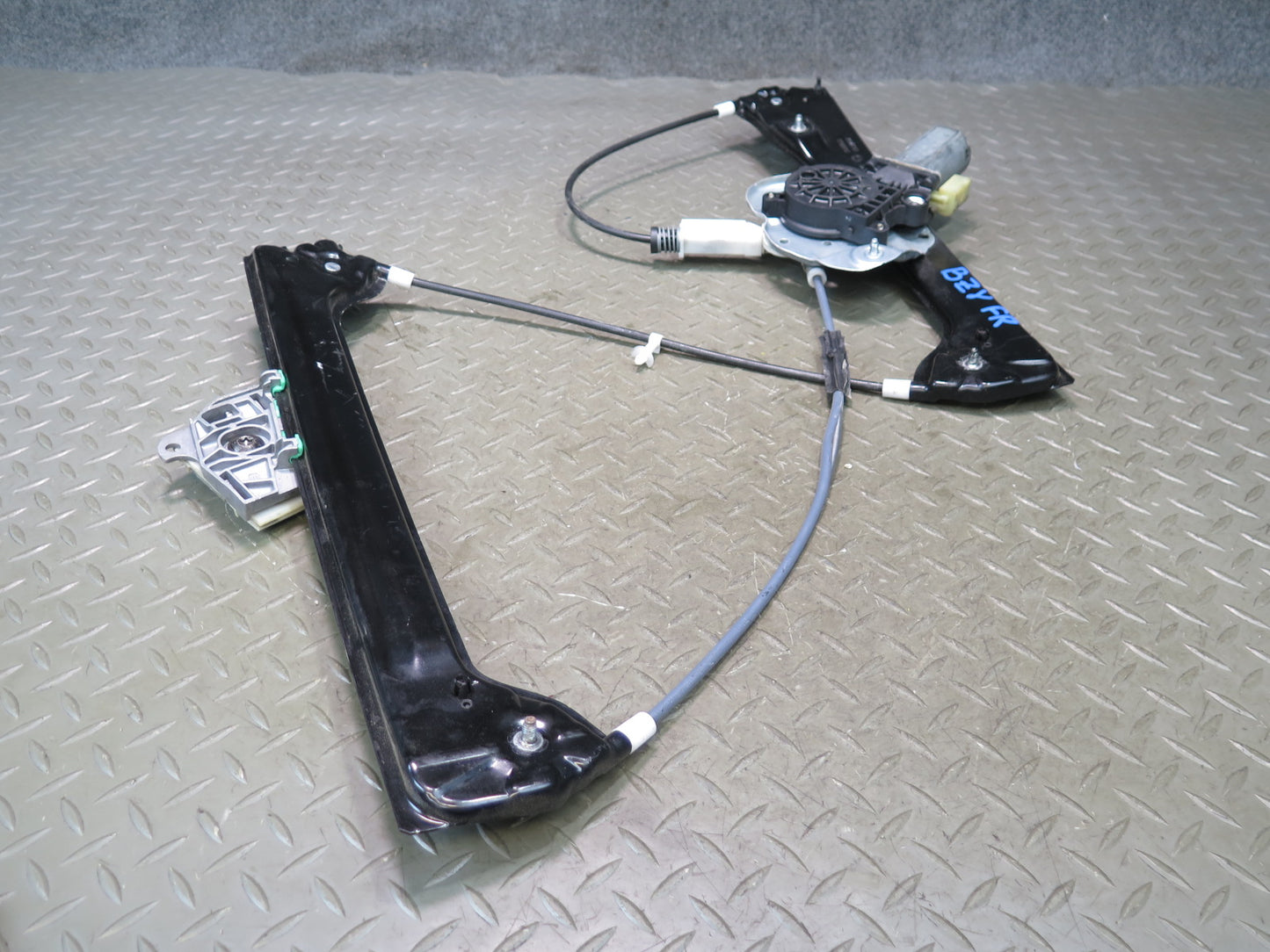 03-08 BMW E86 E85 Z4 Right Passenger Door Window Regulator w Motor OEM