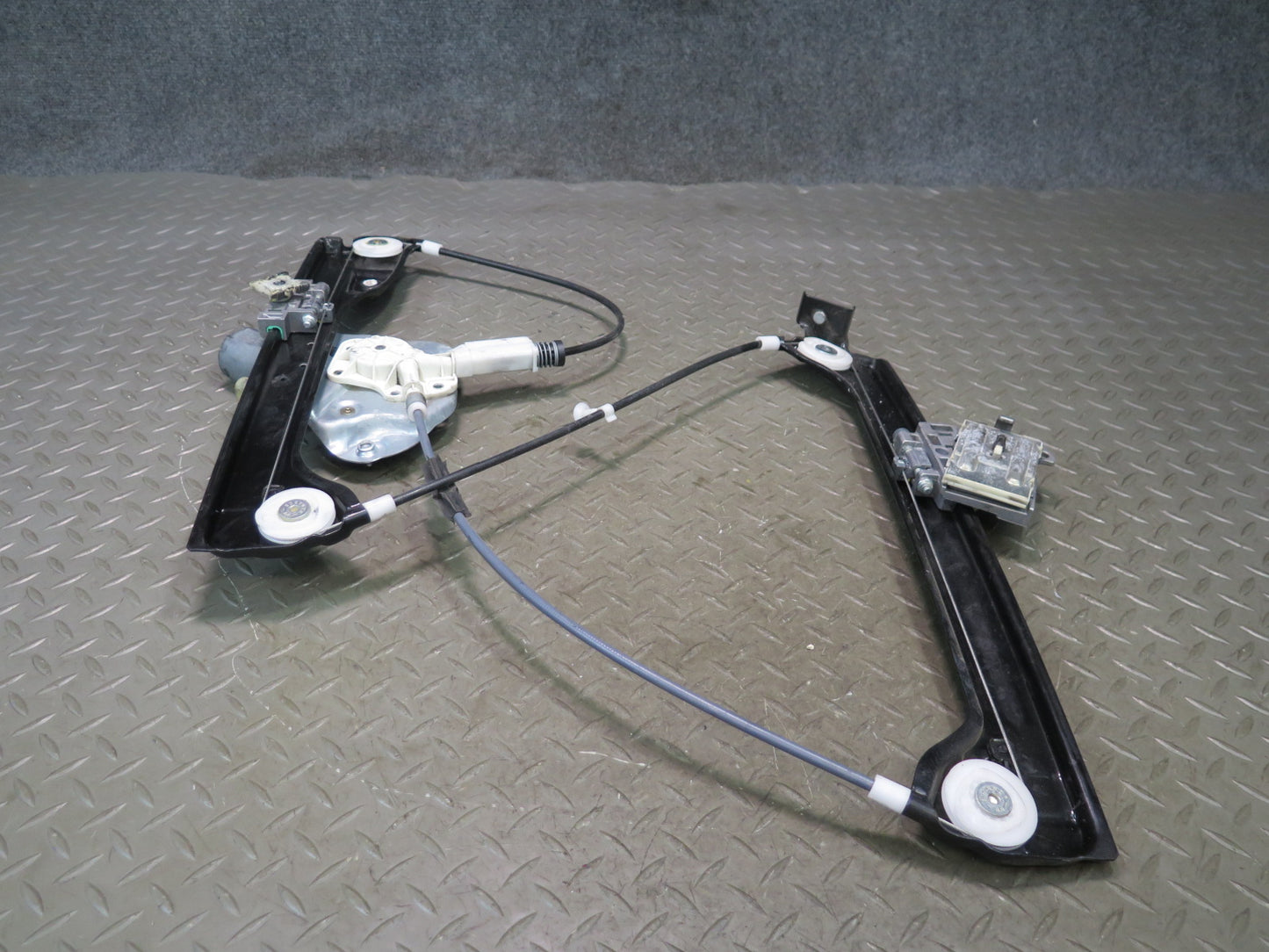 03-08 BMW E86 E85 Z4 Right Passenger Door Window Regulator w Motor OEM