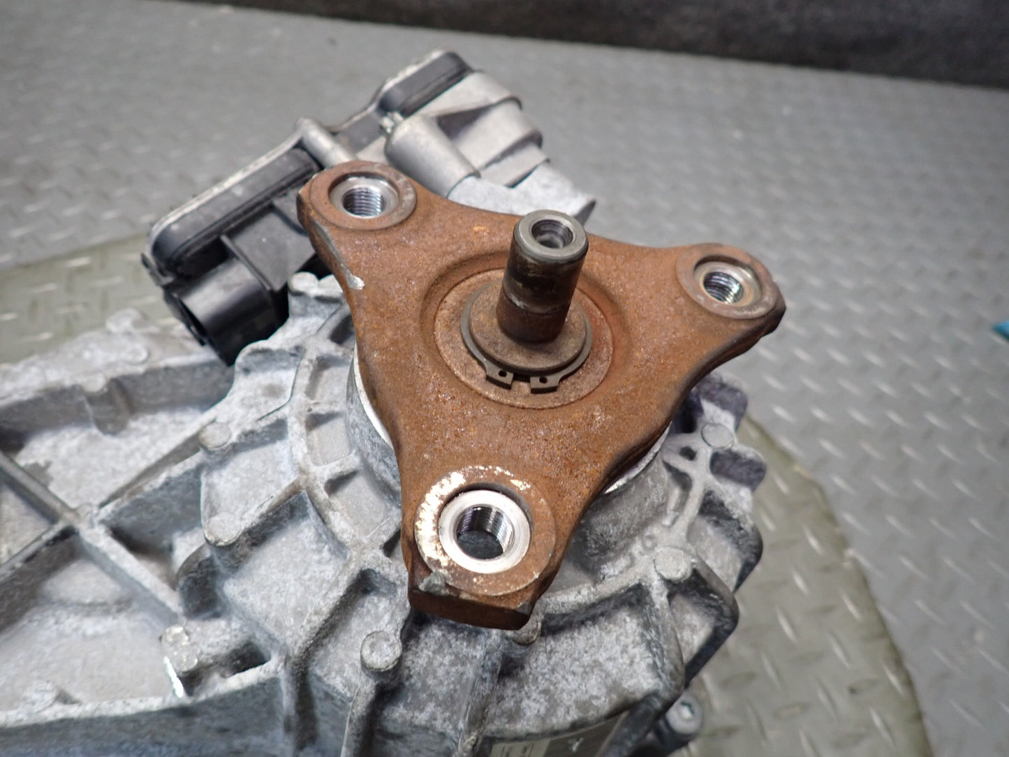 2017-2021 Maserati Quattroporte SQ4 M156 Transmission Transfer Case Gear Box