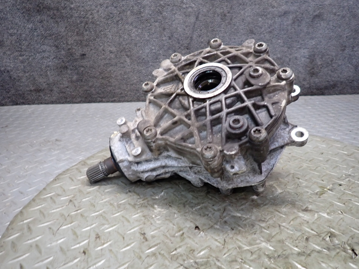2017-2021 Maserati Quattroporte SQ4 M156 AWD Front Differential Carrier