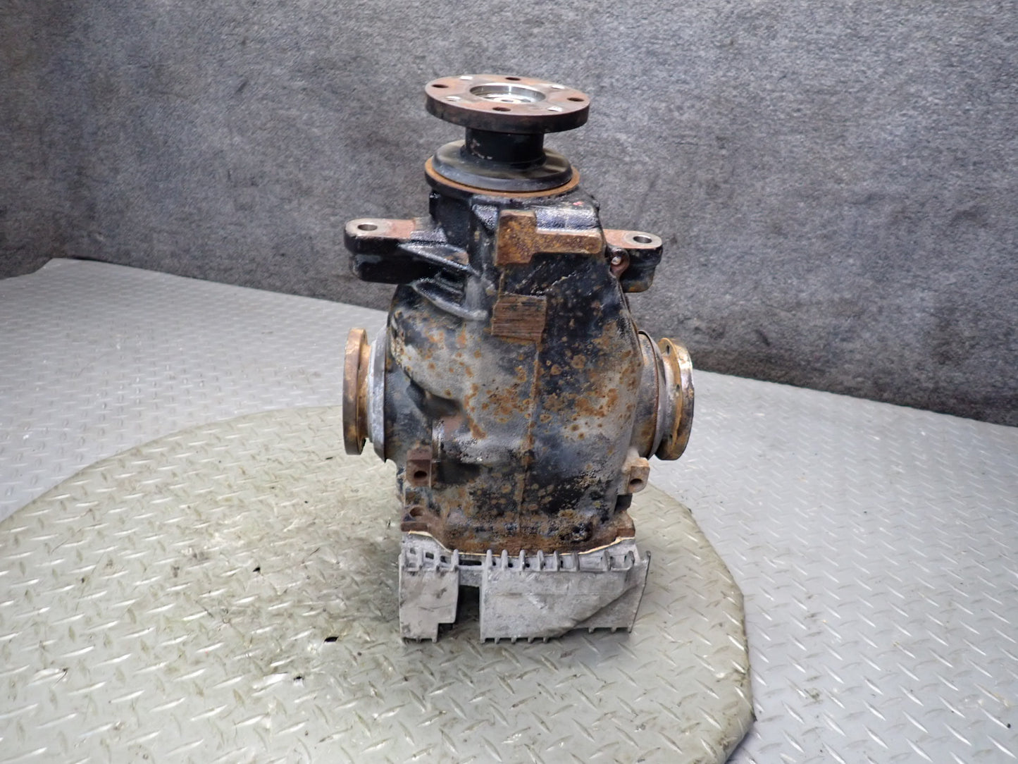 03-08 BMW E85 Z4 M54 A/T Rear Differential Carrier 3.46 Ratio 78K Miles OEM
