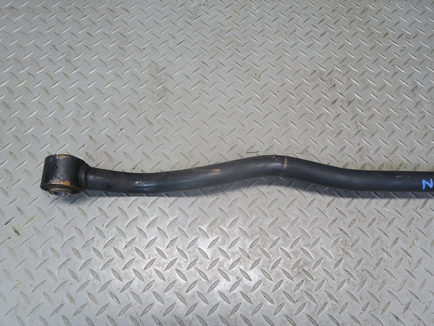 1996-1997 Lexus FZJ80L LX450 Front Lateral Control Arm Panhard Rod