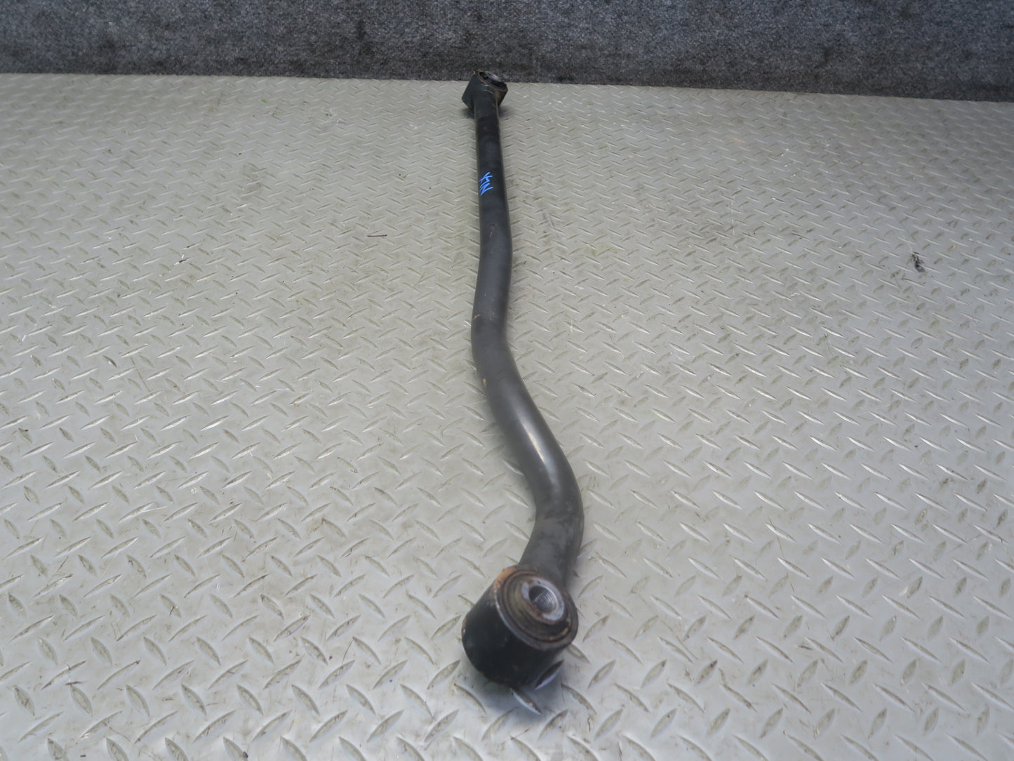 1996-1997 Lexus FZJ80L LX450 Front Lateral Control Arm Panhard Rod