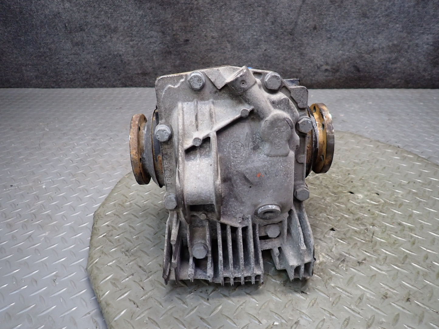 03-08 BMW E85 Z4 M54 A/T Rear Differential Carrier 3.46 Ratio 78K Miles OEM