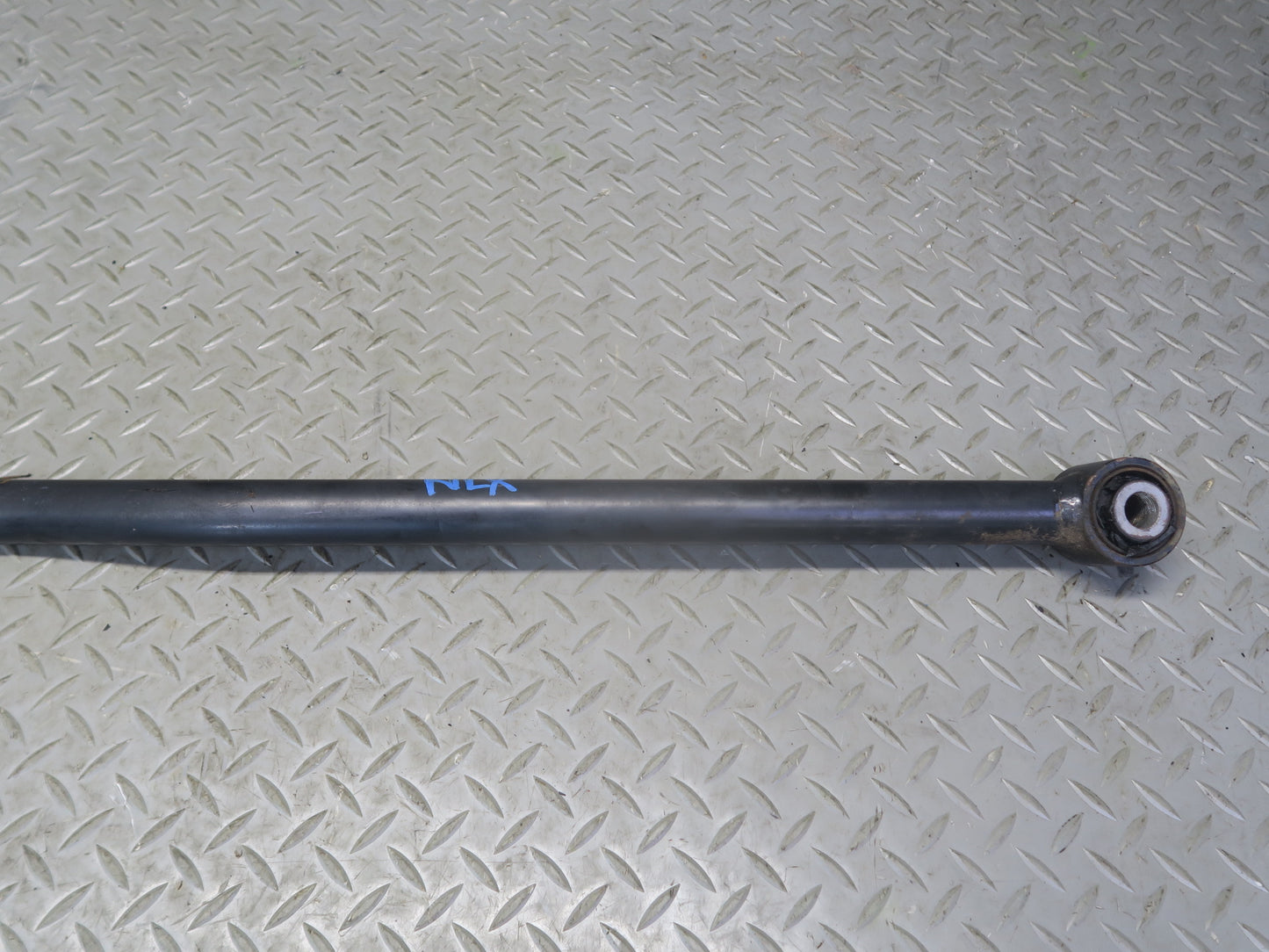 1996-1997 Lexus FZJ80L LX450 Front Lateral Control Arm Panhard Rod