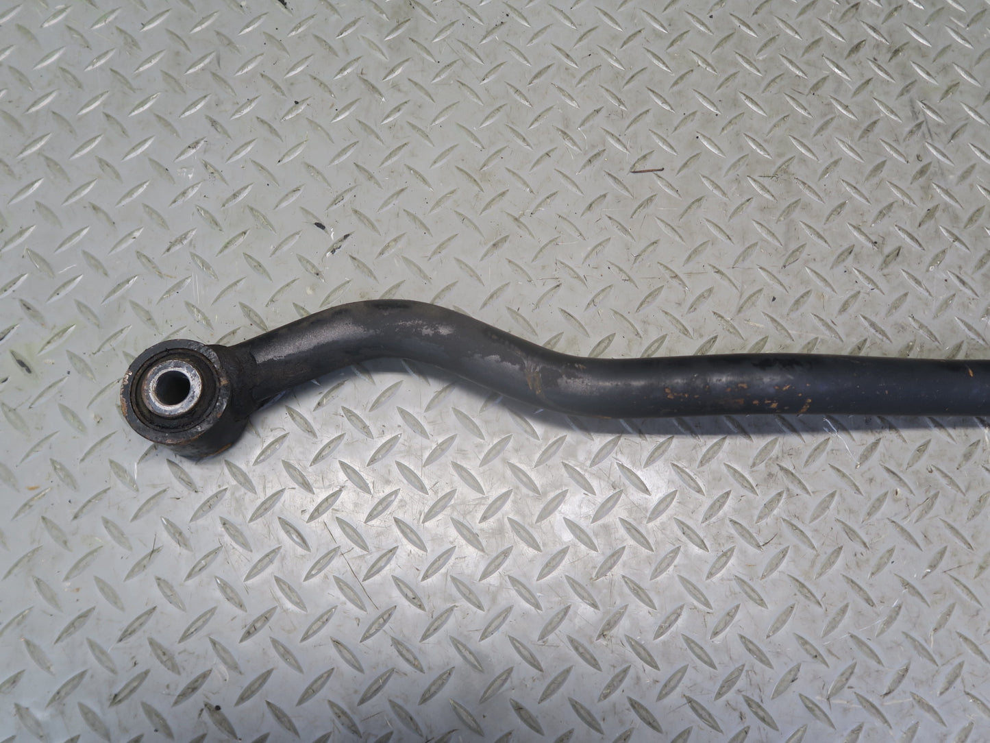 1996-1997 Lexus FZJ80L LX450 Front Lateral Control Arm Panhard Rod