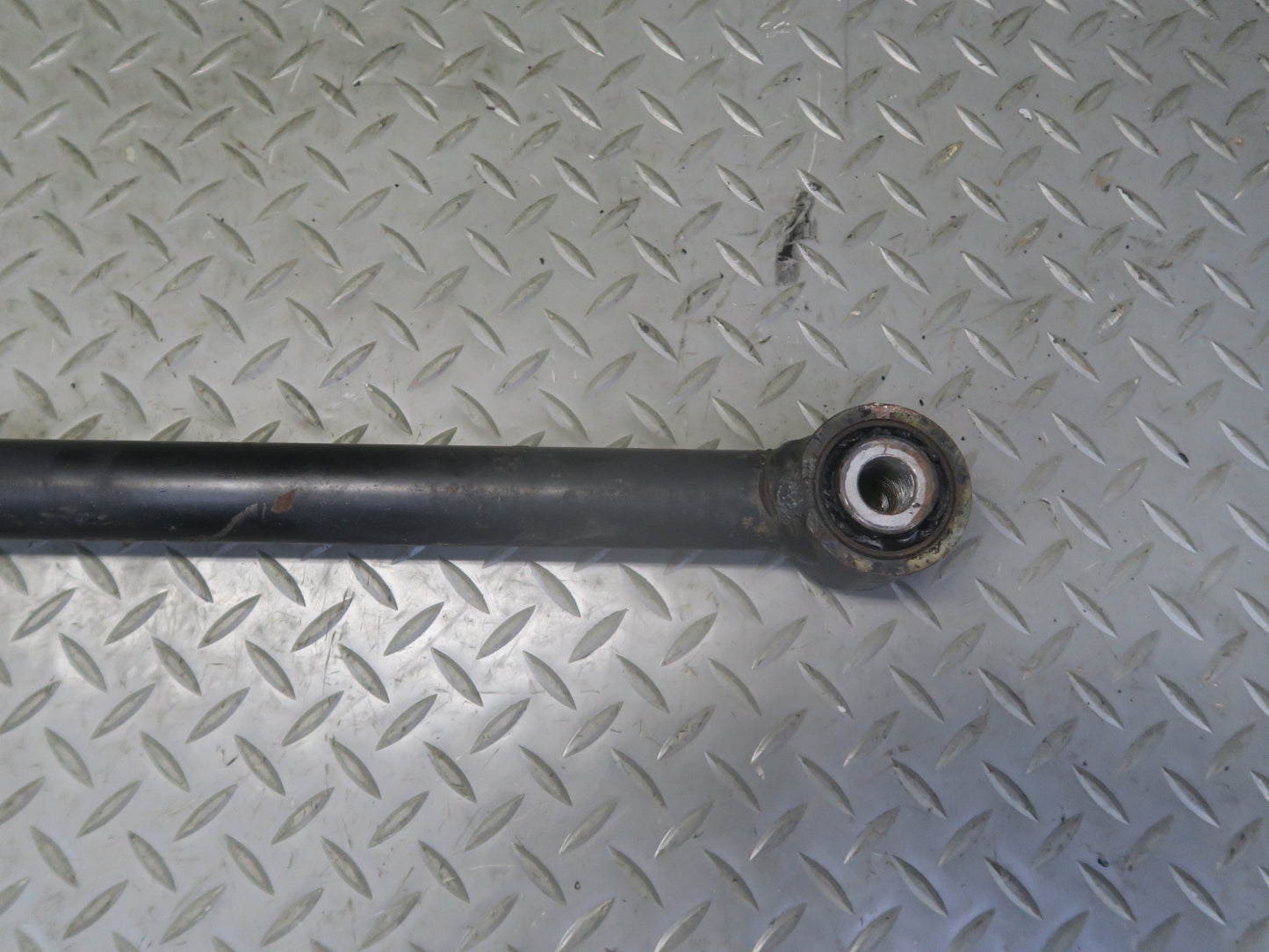 1996-1997 Lexus FZJ80L LX450 Front Lateral Control Arm Panhard Rod