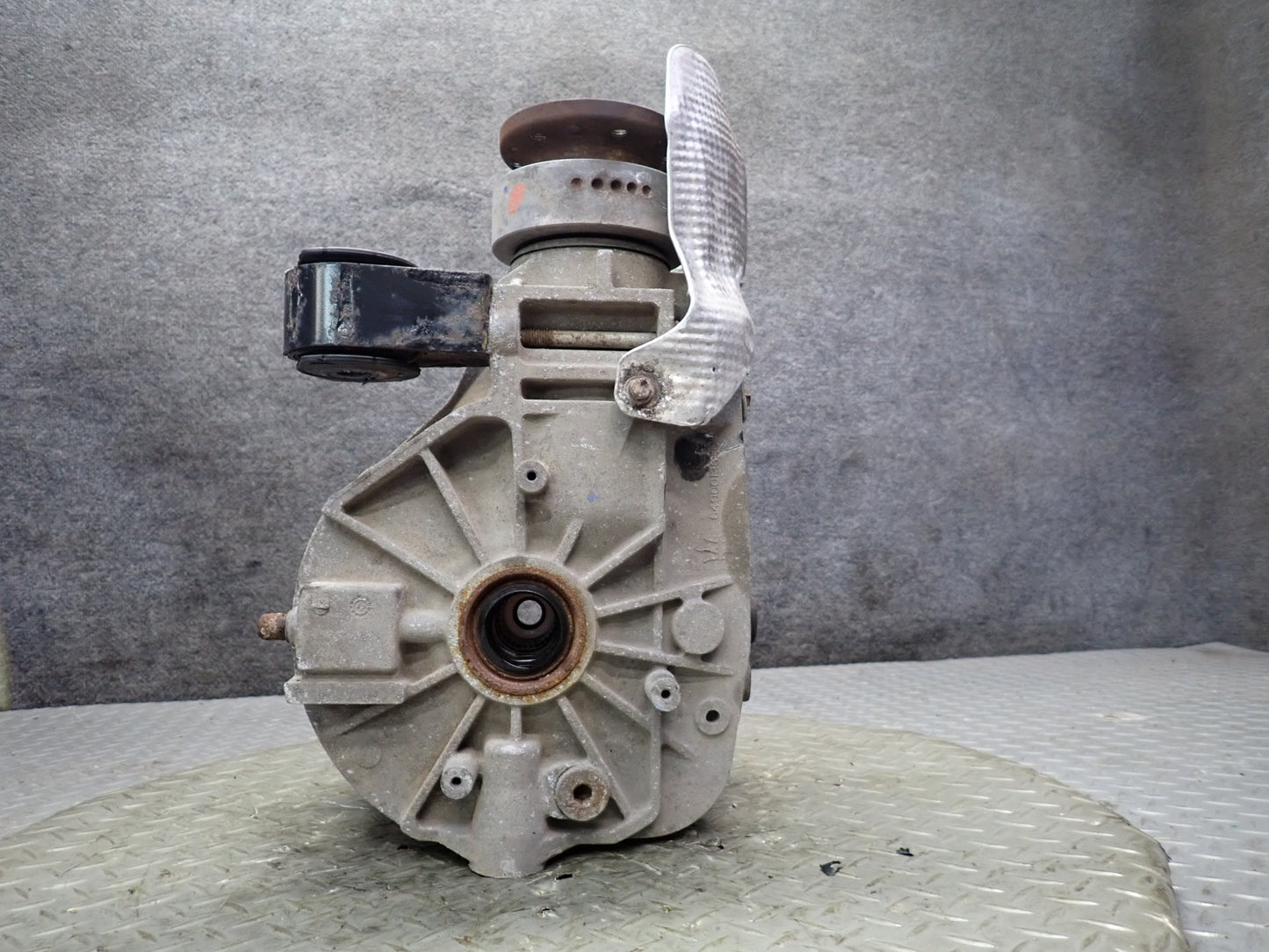 17-21 Maserati Quattroporte SQ4 M156 AWD Rear Differential Carrier 2.80 Ratio