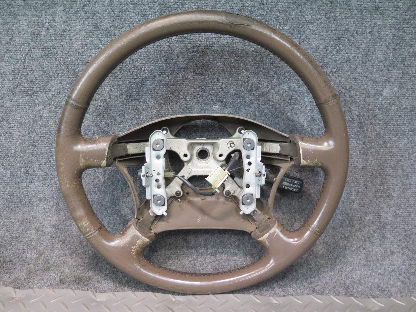1996-1997 Lexus FZJ80L LX450 Leather Steering w Cruise Switch