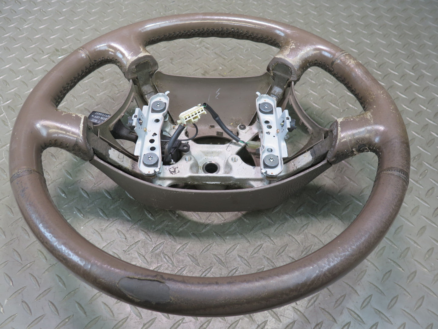 1996-1997 Lexus FZJ80L LX450 Leather Steering w Cruise Switch