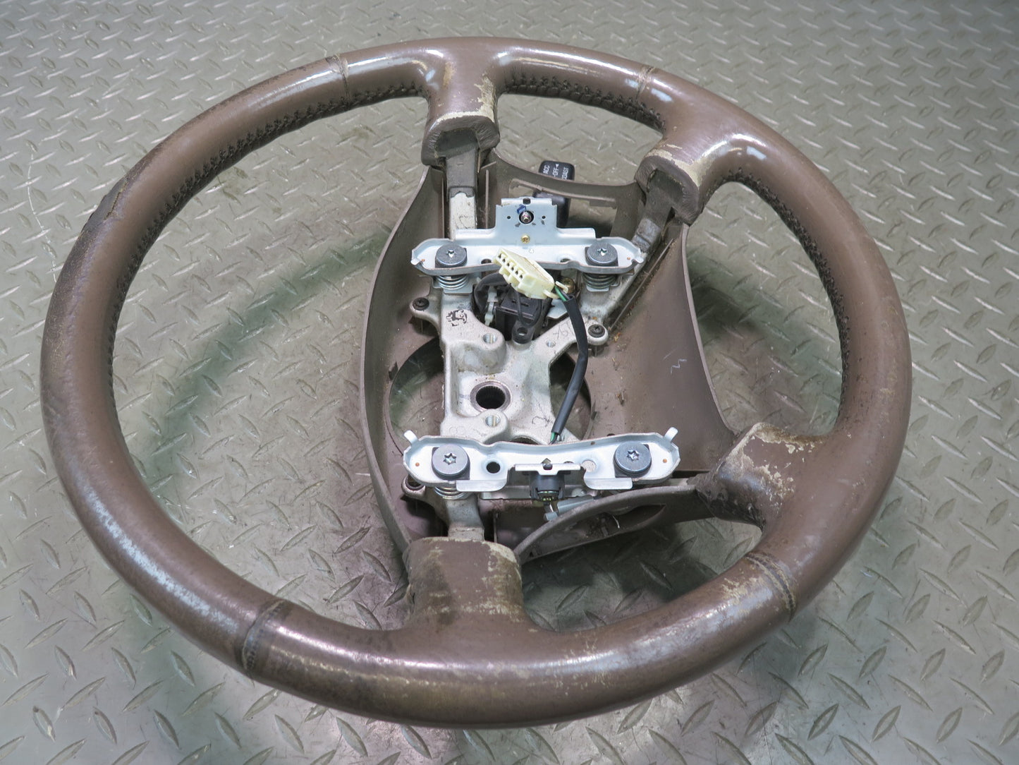 1996-1997 Lexus FZJ80L LX450 Leather Steering w Cruise Switch