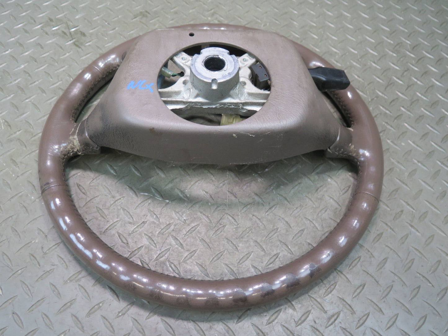 1996-1997 Lexus FZJ80L LX450 Leather Steering w Cruise Switch