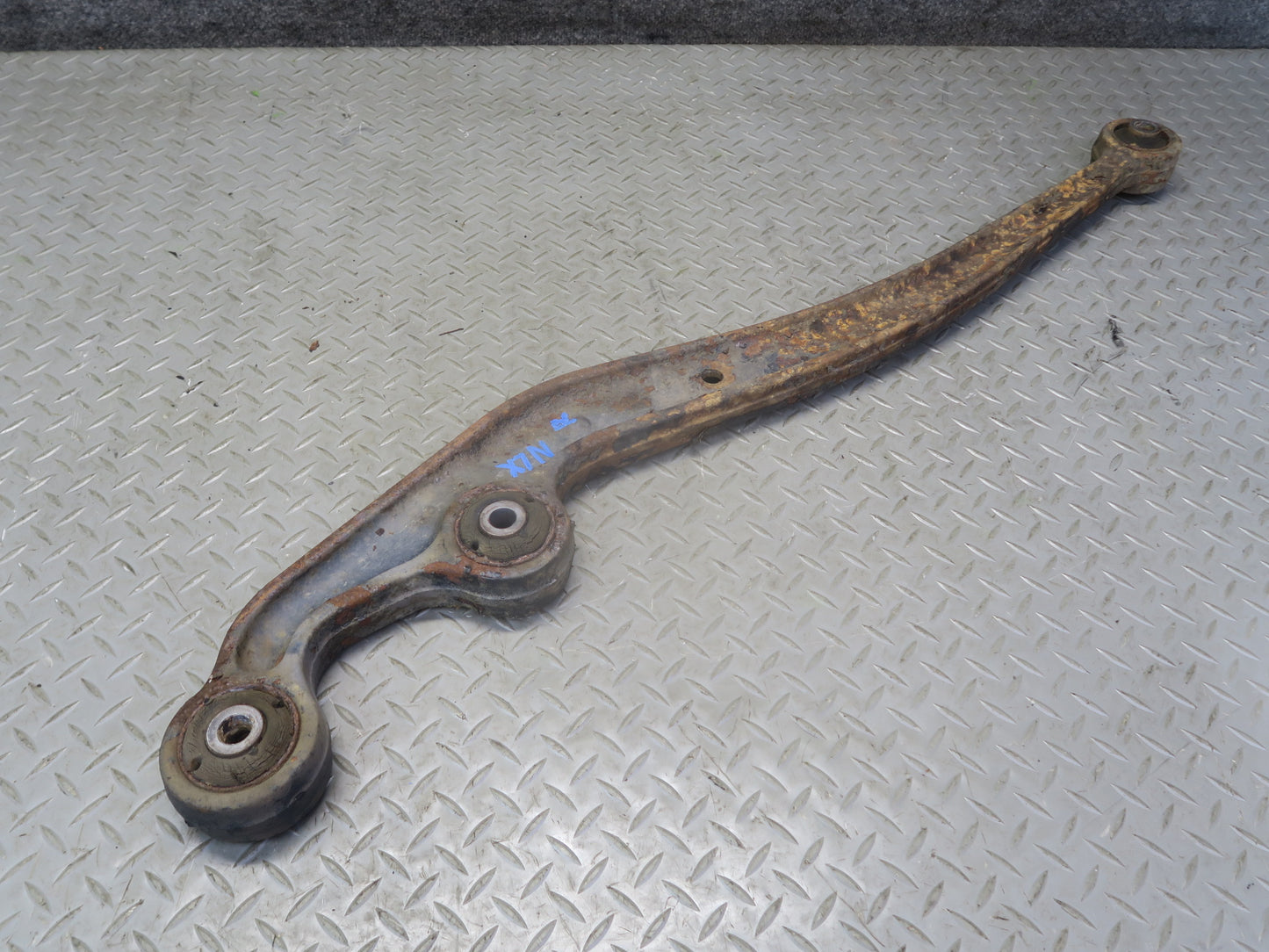 1996-1997 Lexus FZJ80L LX450 Front Left or Right Suspension Lower Control Arm