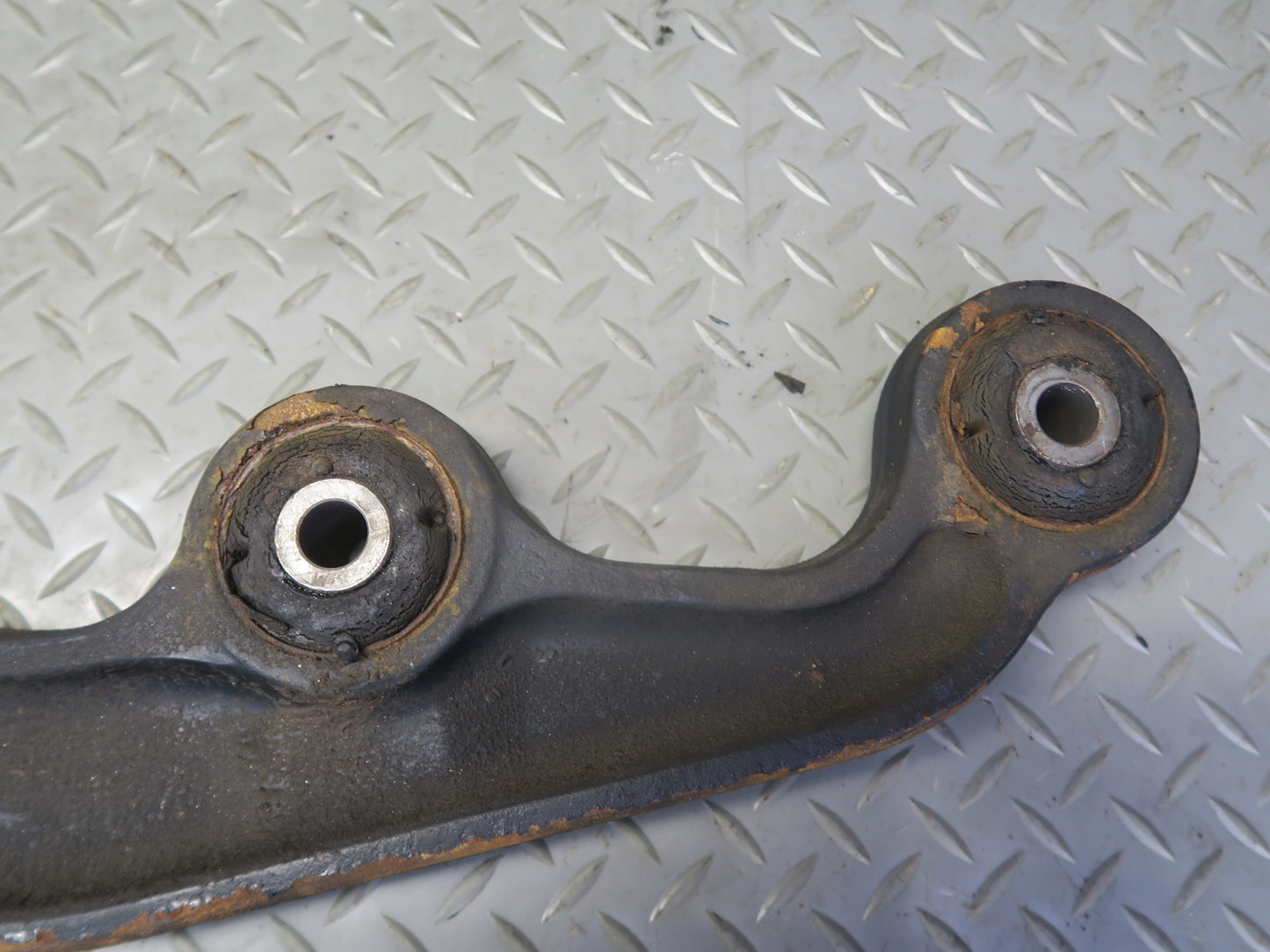 1996-1997 Lexus FZJ80L LX450 Front Left or Right Suspension Lower Control Arm