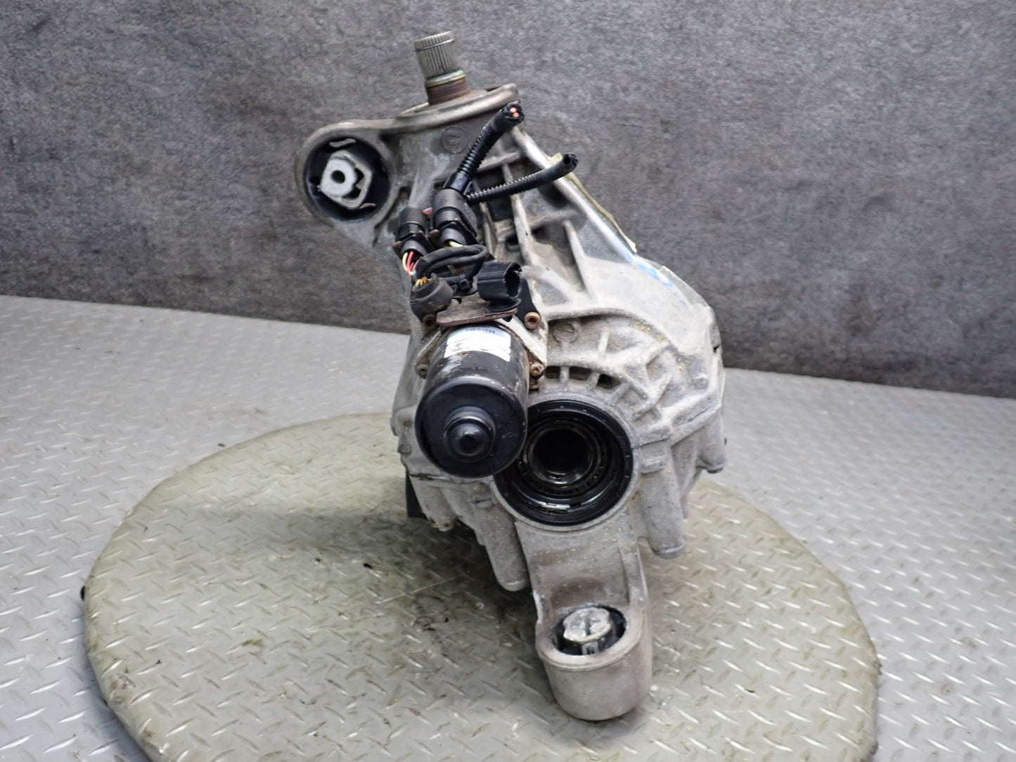 13-14 Porsche Cayenne 958 GTS 4.8L AWD elsd Rear Axle Differential Carrier 2.92