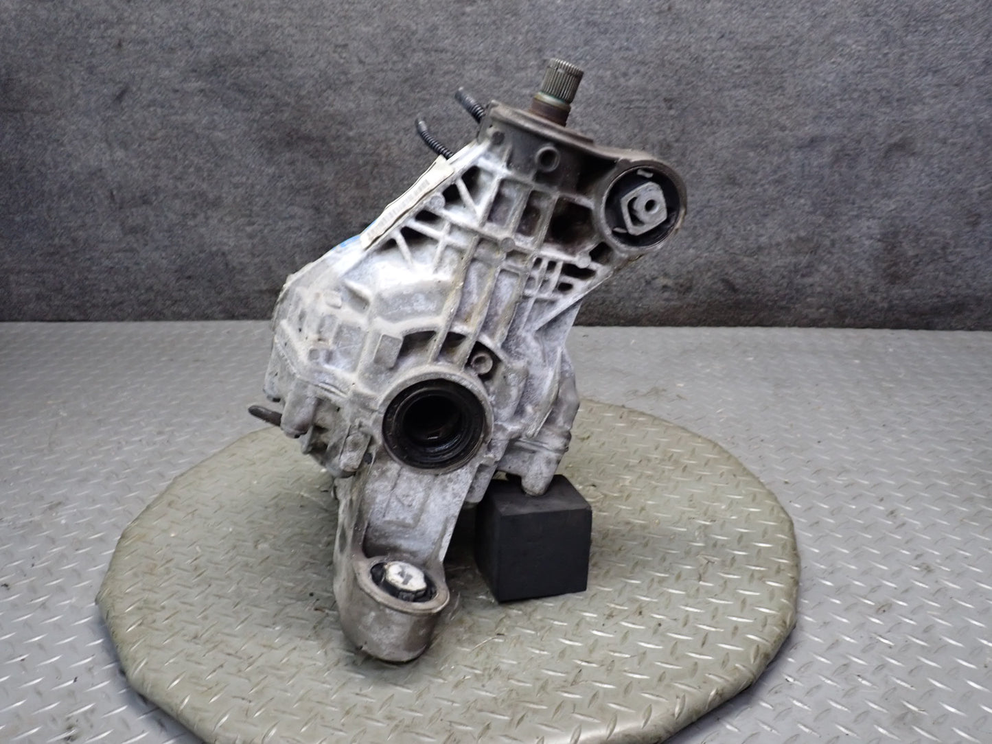 13-14 Porsche Cayenne 958 GTS 4.8L AWD elsd Rear Axle Differential Carrier 2.92